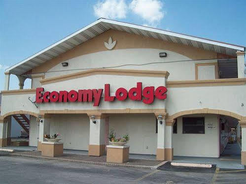 Economy Lodge Texas City Refinery Exteriér fotografie